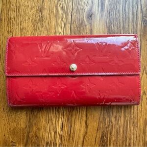 Louis Vuitton Vernis Sarah Wallet